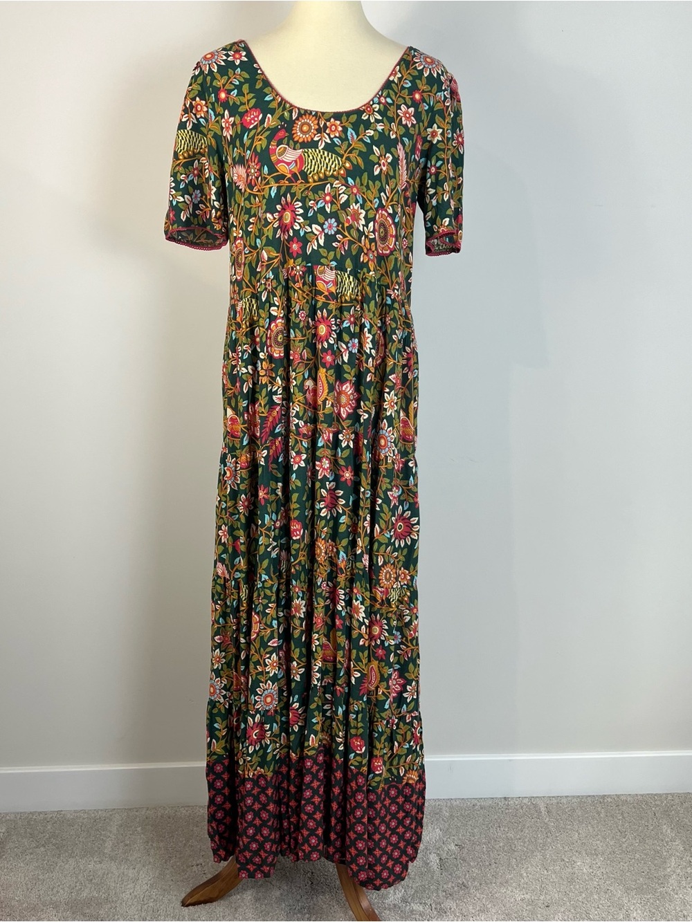 Natural Life Lucia Green Vibrant Floral Bird Print Tiered Maxi Dress M NWT